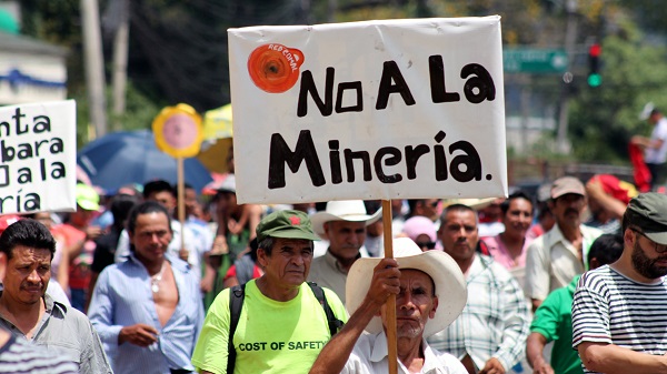 Bergbau-Demonstration-Plakat-ERIC-Honduras