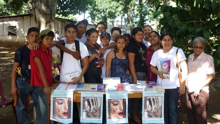 Die Frauenrechtsorganisation Centro de Mujeres de Masaya engagiert sich für die Stärkung und die Partizipation nicaraguanischer Frauen. Dazu arbeitet das Centro in den Bereichen Psychologie, Medizin und Bildung mit Frauen und Jugendlichen. Damit möchte die Organisation dem Machismo ein Ende setzen!