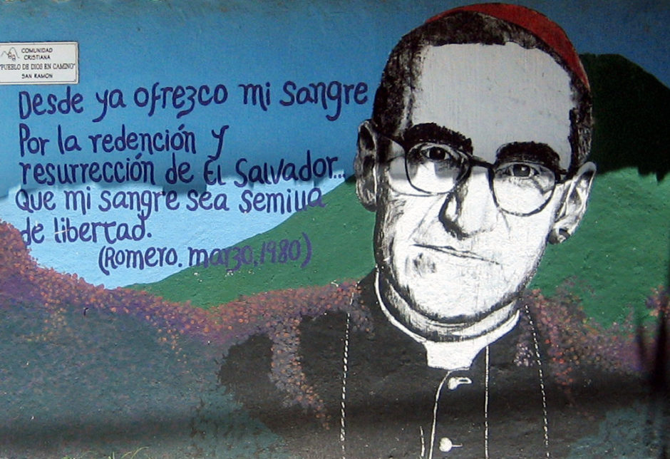 Ausschnitt eines Wandbilds auf dem Land in El Salvador mit Oscar Romero
