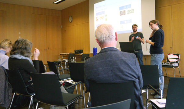 Workshop zu Siegeln während der Tagung