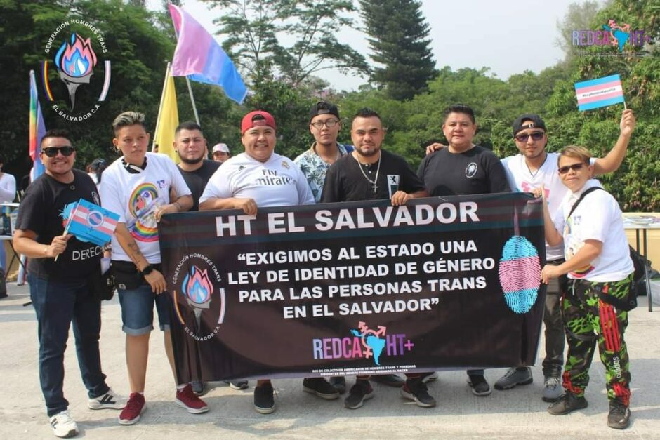 Was kann eine diskriminierte Minderheit wie die LGBTI*-Bevölkerung in einem Land, das immer autoritärer regiert wird, noch proaktiv unternehmen, um sich Menschenrechte zu erkämpfen? Ein Blick nach El Salvador, wo der Ausnahmezustand das Klima der Angst verschärft, aber LGBT-Aktivist*innen nicht aufgeben.