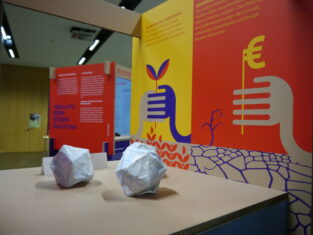 Wanderausstellung: „Genug für alle - Wirtschaftswandel wagen“ AUSLEIHEN – Bild 5