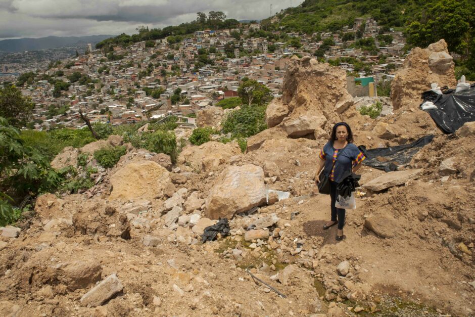 Neun Journalist*innen und Influencer*innen aus Deutschland und Osteuropa waren mit uns im Juli auf Medienreise in Honduras. Sie haben die Geschichten und die Forderungen der Menschen gehört, die direkt von den Auswirkungen der Klimakrise betroffen sind.